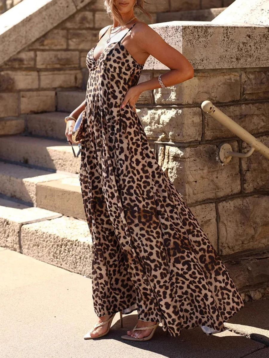 A-Line High Waisted Backless Contrast Color Leopard Pleated Spaghetti-Neck Maxi Dresses - Image 2