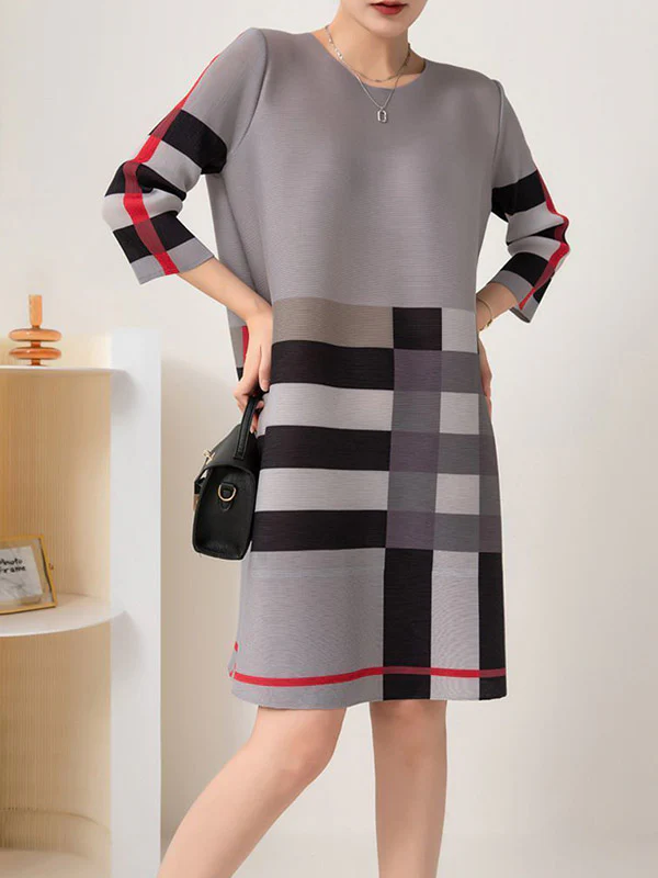 A-Line Loose Contrast Color Plaid Pleated Round-Neck Mini Dresses - Image 3