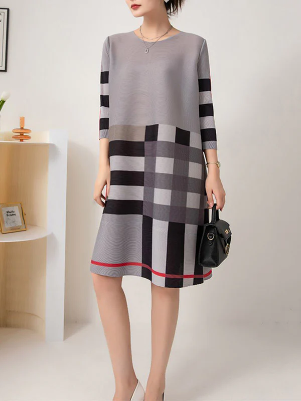 A-Line Loose Contrast Color Plaid Pleated Round-Neck Mini Dresses - Image 7