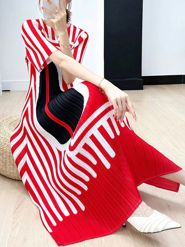 A-Line Loose Pleated Printed V-Neck Midi Dresses - Image 4