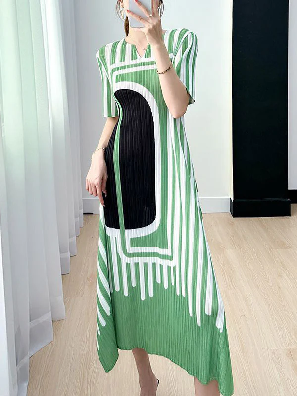 A-Line Loose Pleated Printed V-Neck Midi Dresses - Image 6