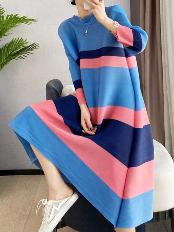 A-Line Loose Pleated Striped Round-Neck Midi Dresses - Image 4