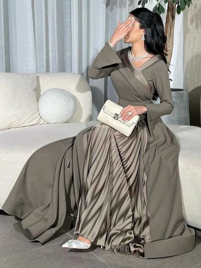 A-Line Wrap Pleated Solid Color Split-Joint V-Neck Maxi Dresses - Image 3