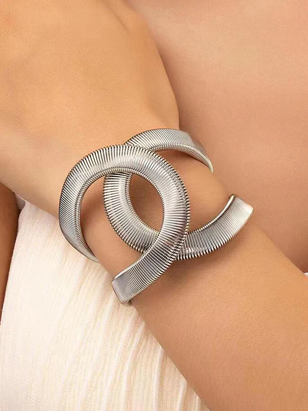 Adjustable Chains Hollow Round Cut Bracelet Accessories - Image 2
