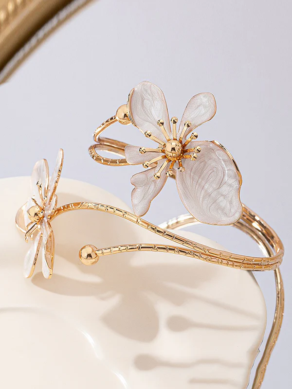 Adjustable Flower Shape Bracelet Accessories - Image 3