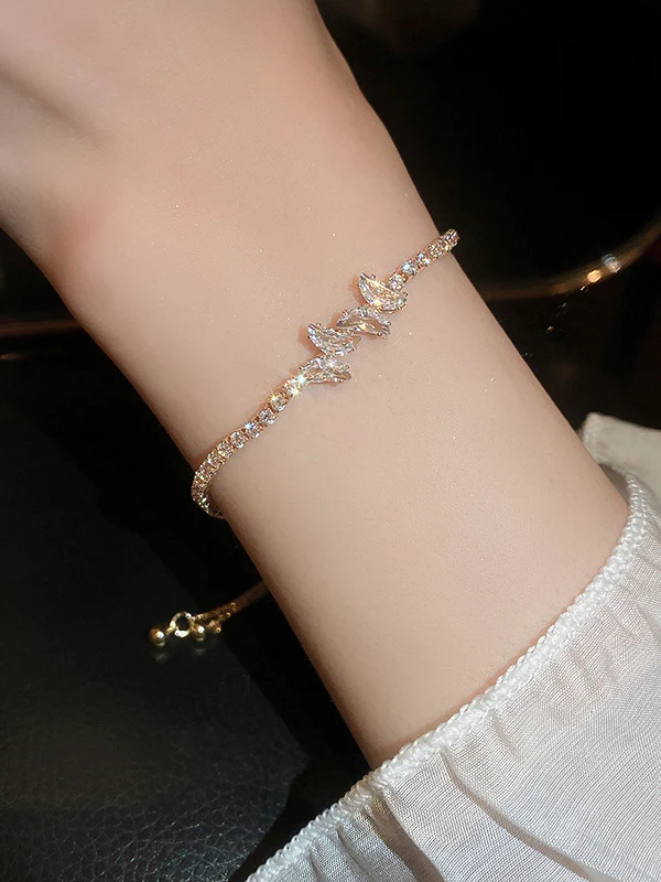 Adjustable Geometric Rhine Stones Shiny Bracelet Accessories - Image 3