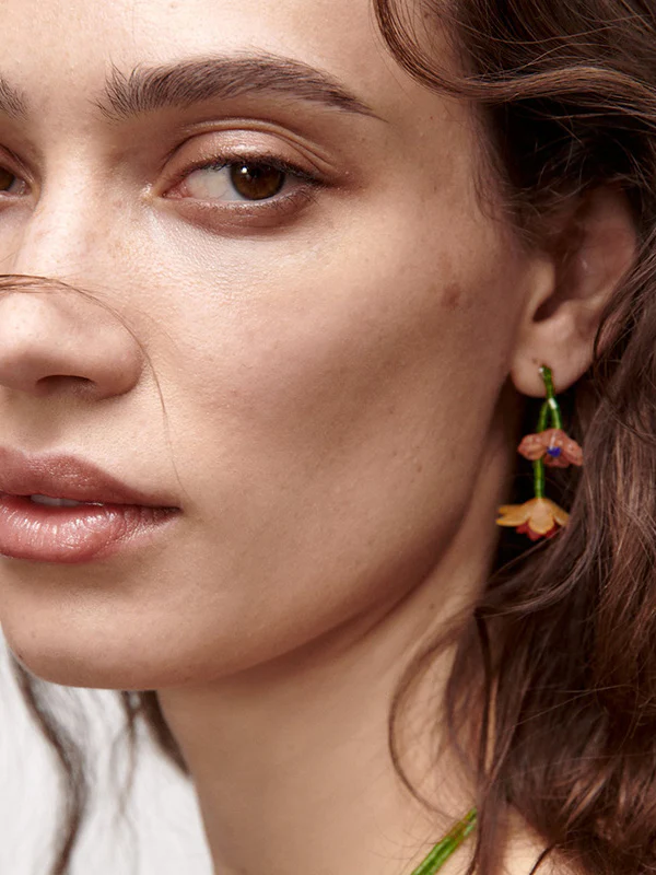 Asymmetric Flower Shape Geometric Drop Earrings - Image 3