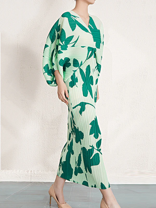 Batwing Sleeves Loose Pleated Printed V-Neck Midi Dresses - Image 13