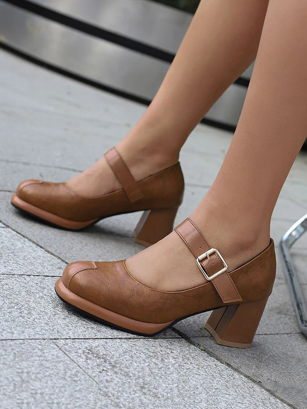 Belt Buckle Hollow Round-Toe Shallow Cut Split-Joint Pumps - Image 9