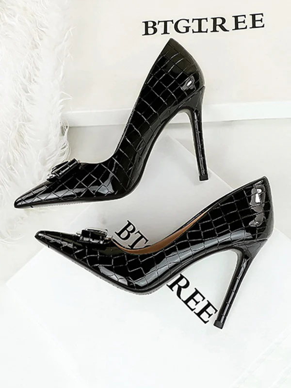 Belt Buckle Pointed-Toe Shiny Split-Joint Pumps - Image 9