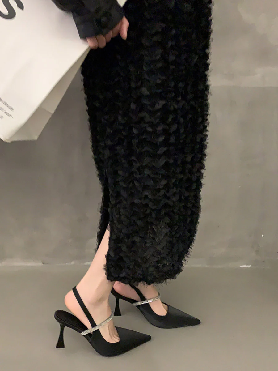 Belted Pointed-Toe Shiny Pumps - Image 9