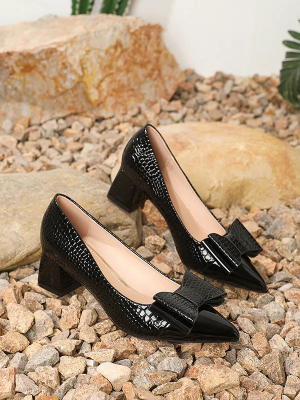 Bowknot Pointed-Toe Shiny Pumps - Image 10