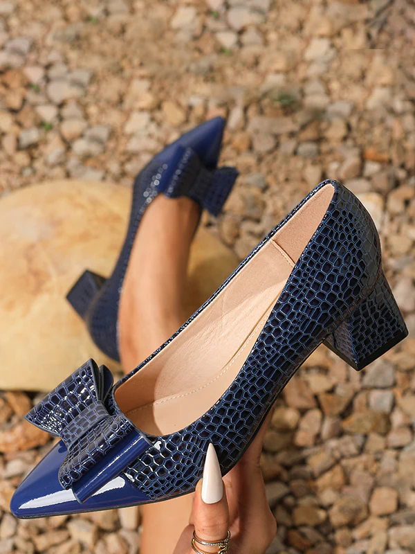 Bowknot Pointed-Toe Shiny Pumps - Image 11