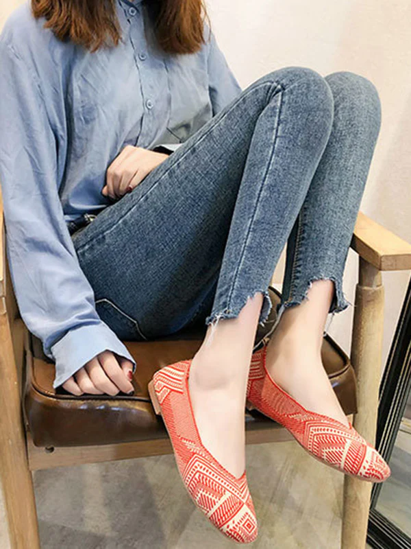 Breathable Contrast Color Flat Shoes - Image 4