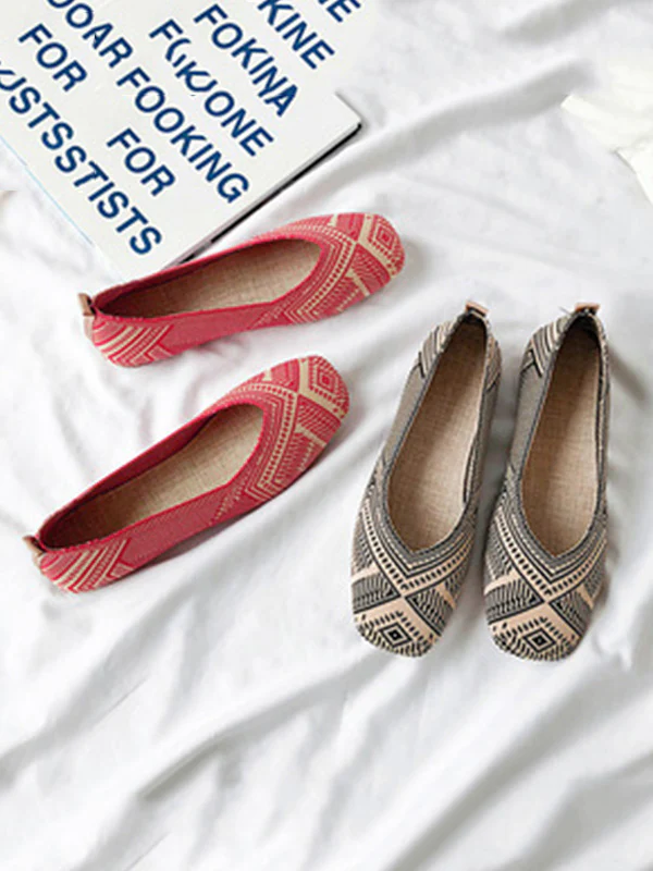 Breathable Contrast Color Flat Shoes - Image 5