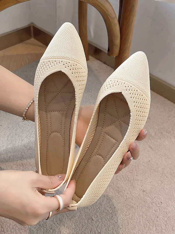 Breathable Hollow Solid Color Flat Shoes - Image 5