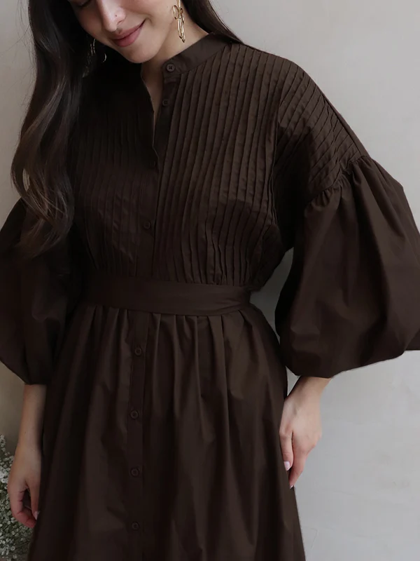 Half Sleeves Loose Buttoned Pleated Solid Color Tied Waist Stand Collar Maxi Dresses - Image 11
