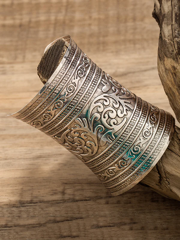 Carved Pattern Geometric Solid Color Bracelet Accessories - Image 5