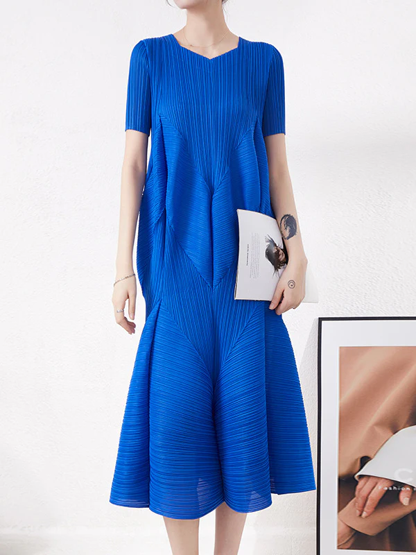 Casual Short Sleeves Pleated Solid Color Round-Neck Midi Dresses - Image 3