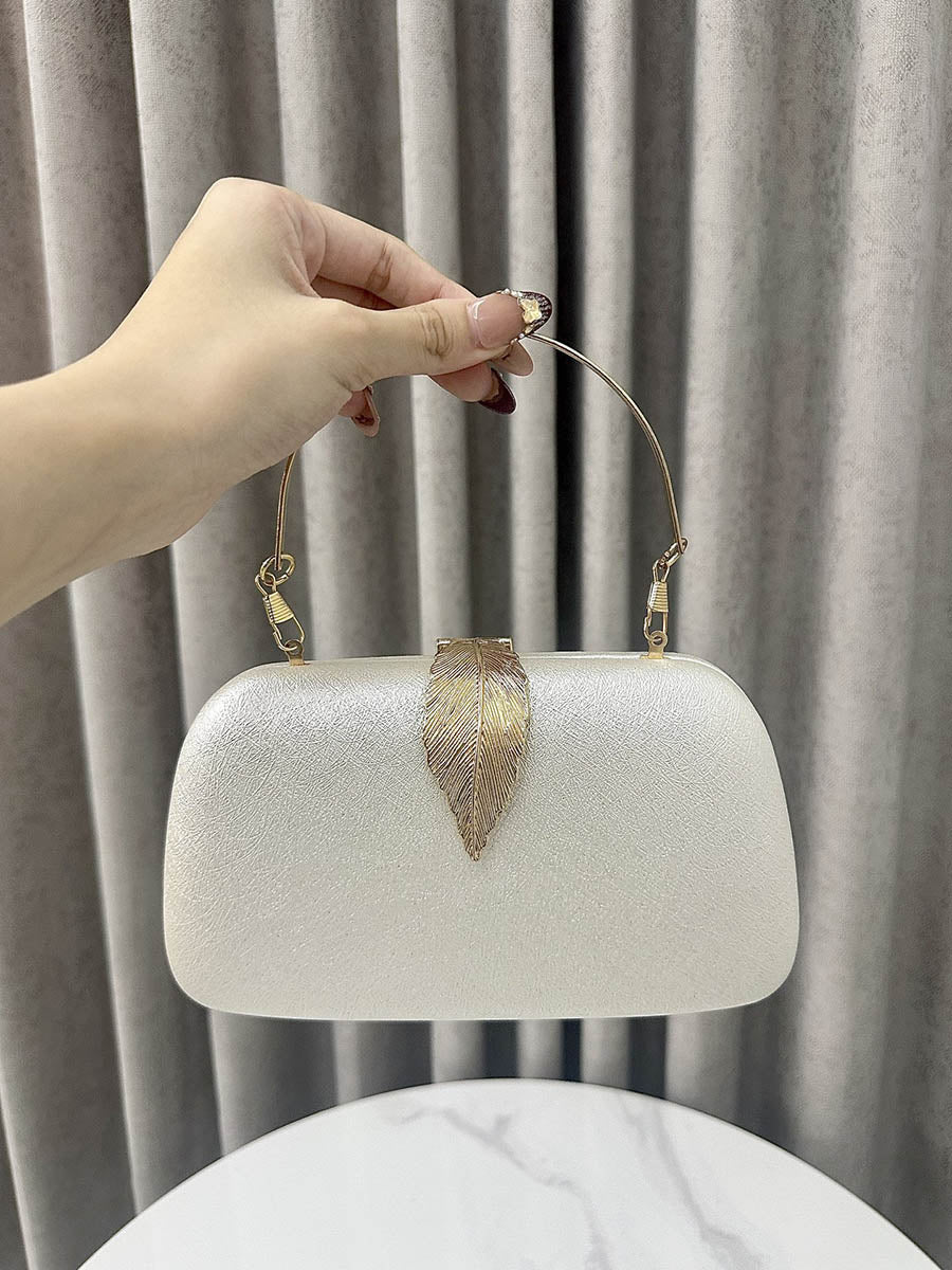Chains Leaves Shape Lock Pleated Crossbody Bags Evening Bags & Clutches - Image 4