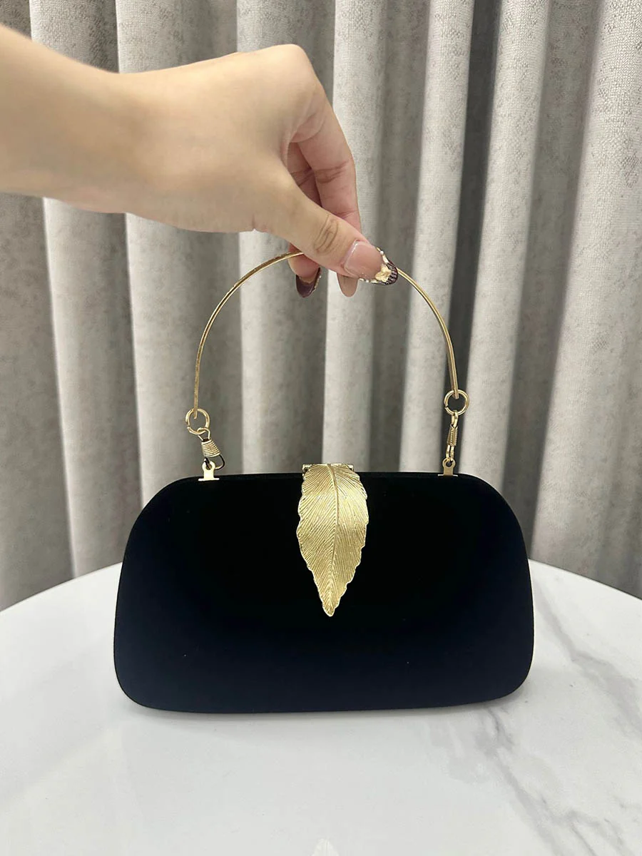 Chains Leaves Shape Lock Pleated Crossbody Bags Evening Bags & Clutches - Image 7