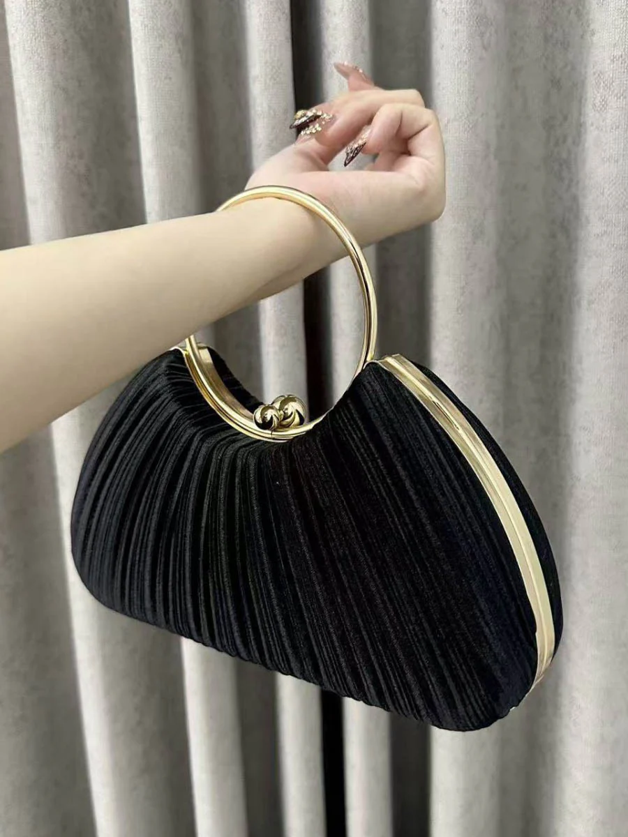 Chains Lock Pleated Crossbody Bags Evening Bags & Clutches - Image 2