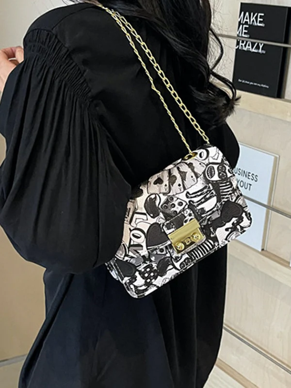 Chains Printed Zipper Crossbody Bags - Image 3