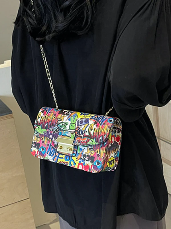 Chains Printed Zipper Crossbody Bags - Image 4
