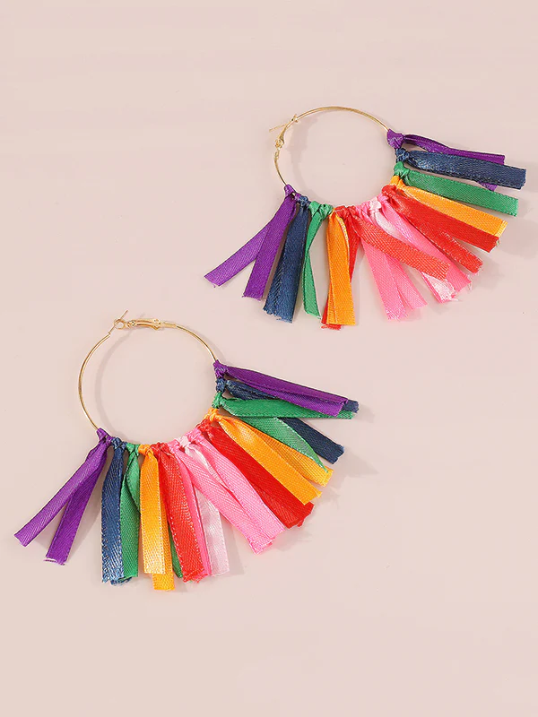 Contrast Color Drop Earrings - Image 4