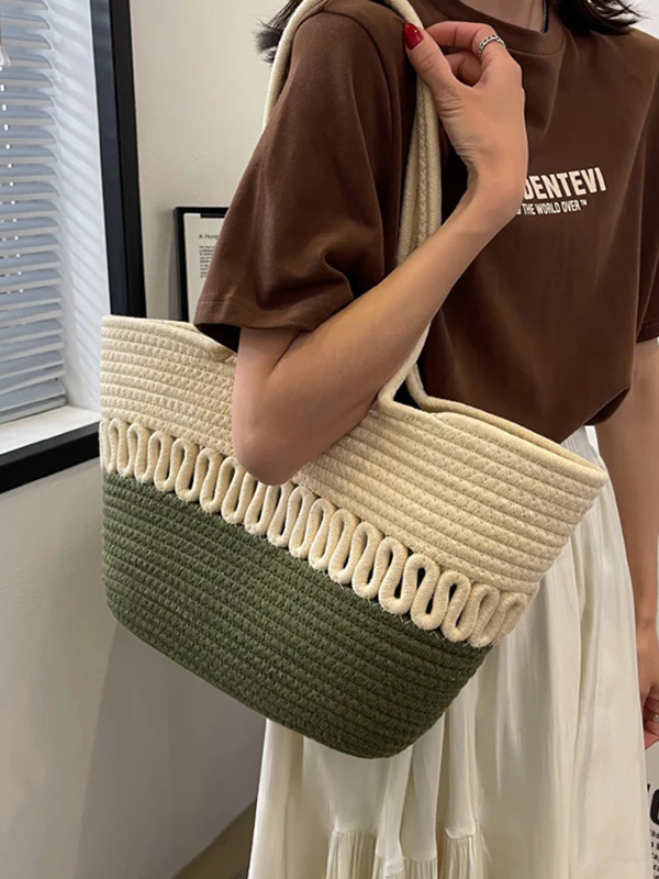 Contrast Color Hollow Handbags - Image 3