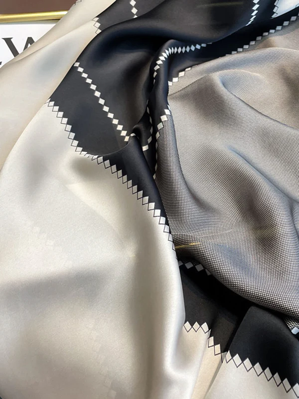 Contrast Color Sun Protection Shawl&Scarf - Image 4