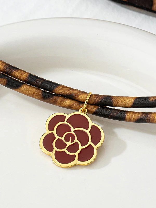 Double Layered Flower Shape Leopard Necklaces Accessories - Image 3