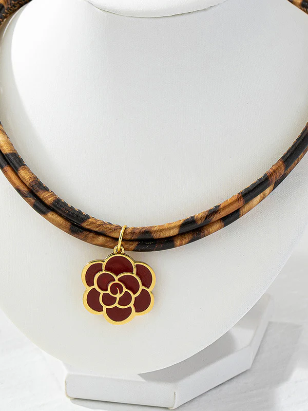 Double Layered Flower Shape Leopard Necklaces Accessories - Image 4