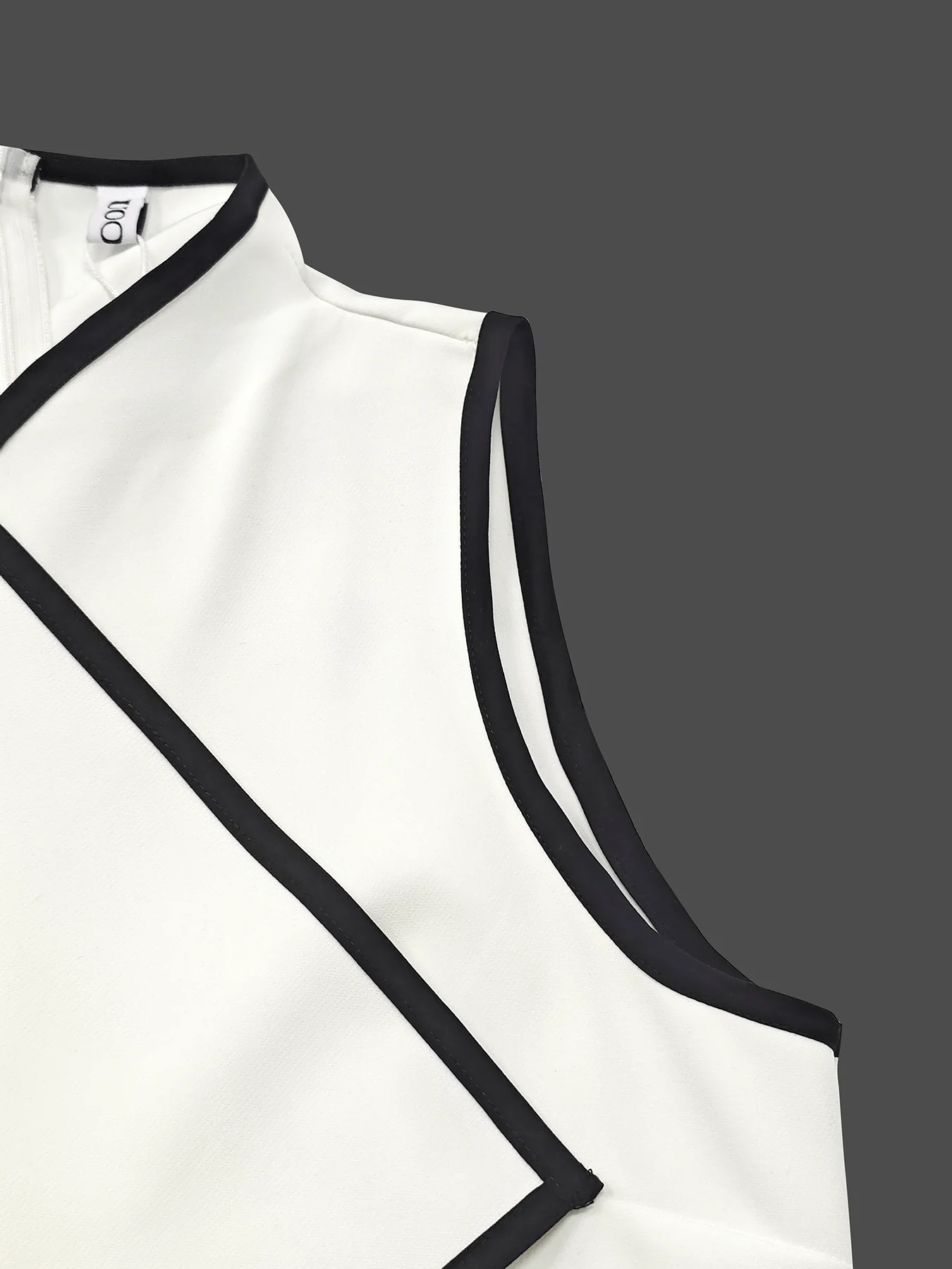False Two Sleeveless Solid Color Midi Dresses - Image 7