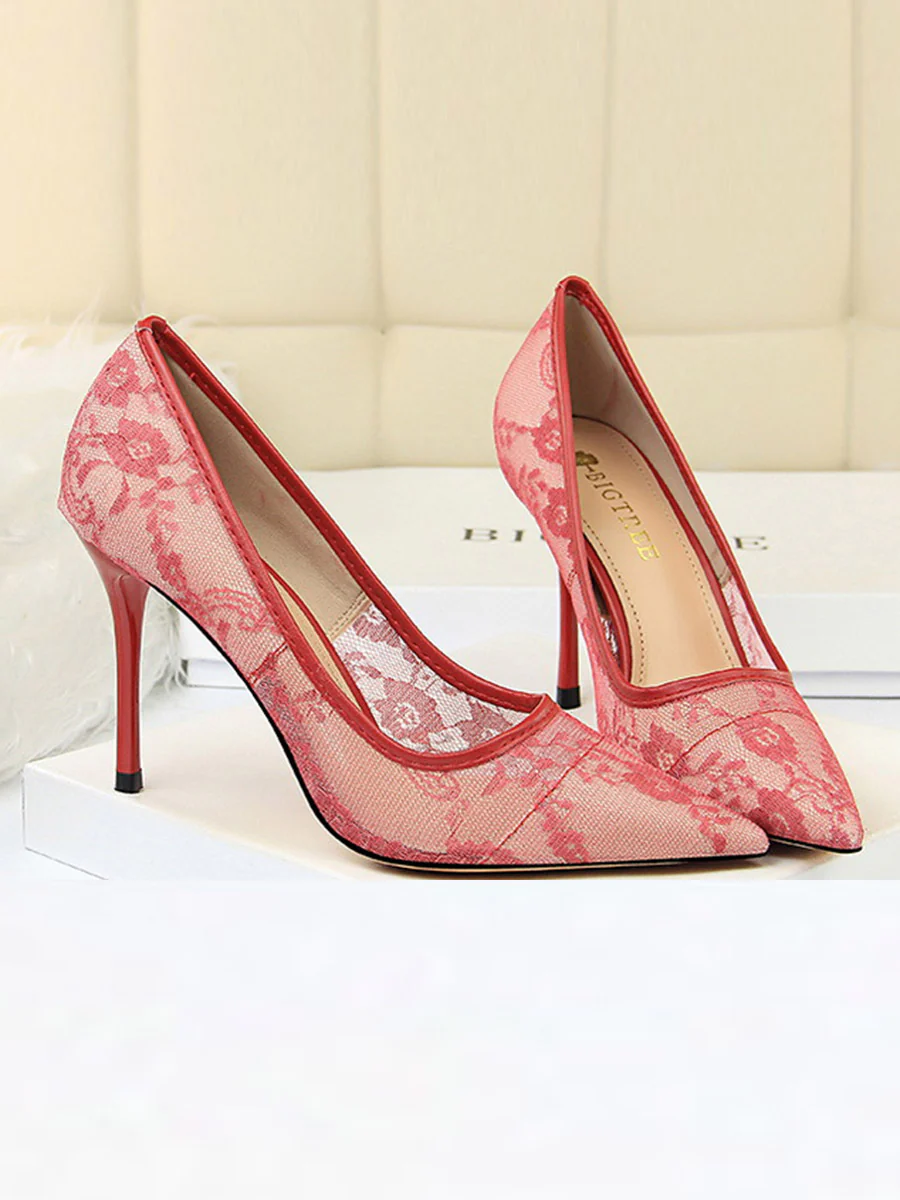 Flower Print Hollow Pointed-Toe Split-Joint Pumps - Image 15