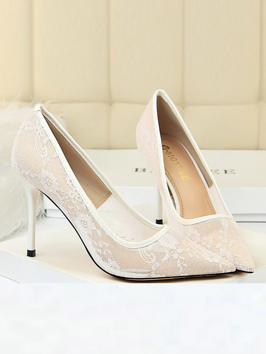 Flower Print Hollow Pointed-Toe Split-Joint Pumps - Image 9