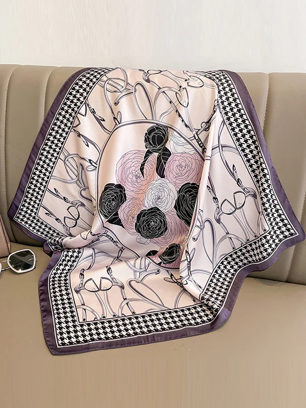 Flower Print Houndstooth Scarf - Image 7