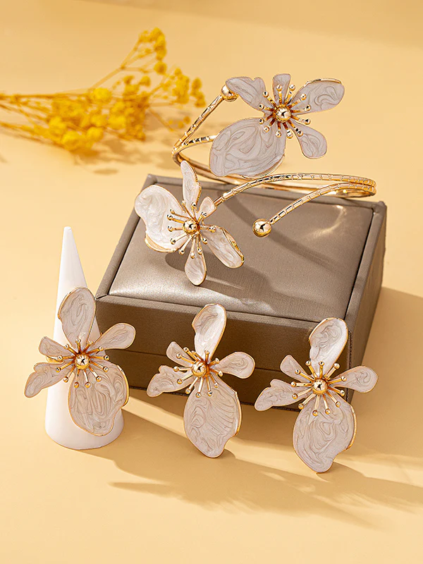 Flower Shape Bracelet + Earrings + Rings Accessories Three Pieces - Image 2