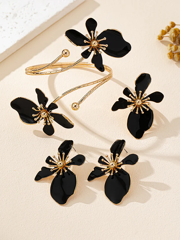 Flower Shape Bracelet + Earrings + Rings Accessories Three Pieces - Image 4