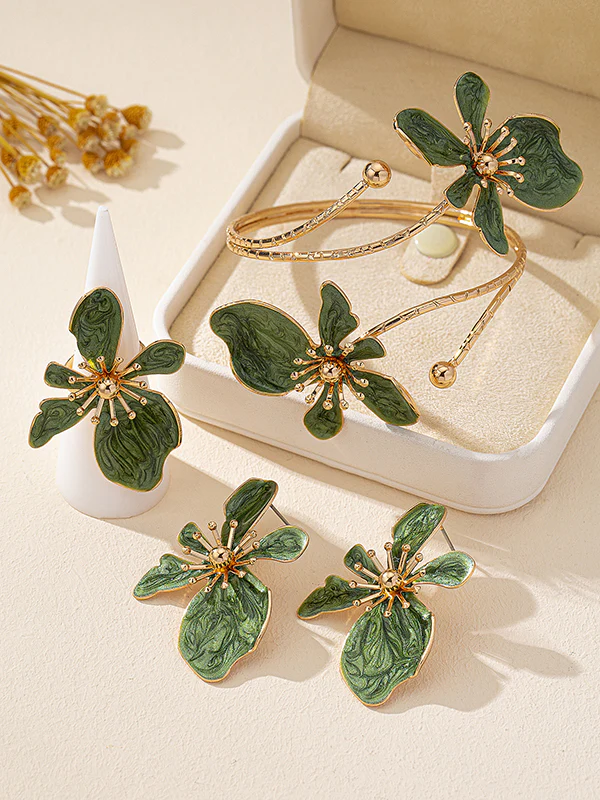 Flower Shape Bracelet + Earrings + Rings Accessories Three Pieces - Image 7