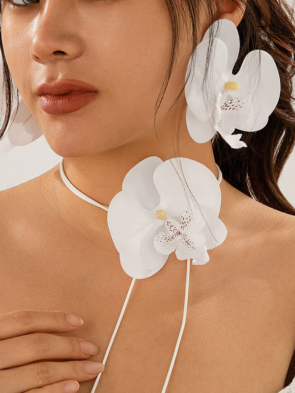 Flower Shape Drop Earrings - Image 2