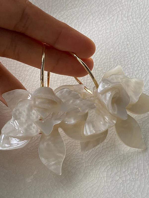 Flower Shape Drop Earrings - Image 5
