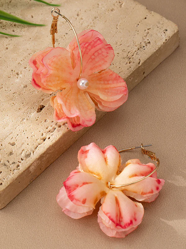 Flower Shape Drop Earrings - Image 3