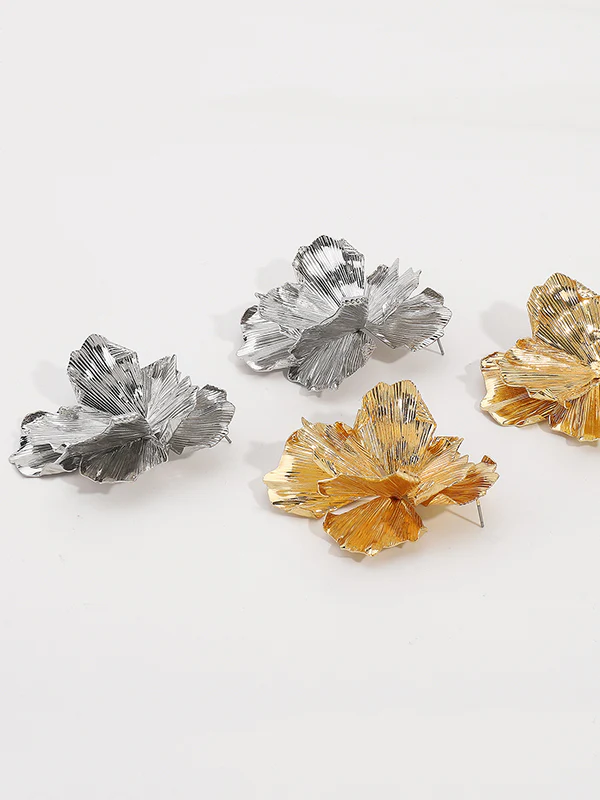 Flower Shape Drop Earrings - Image 5