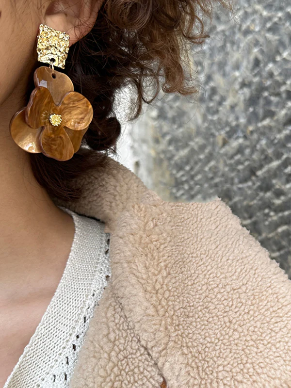 Flower Shape Drop Earrings - Image 5