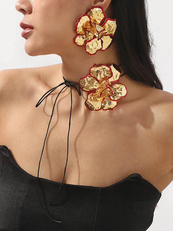 Flower Shape Drop Earrings - Image 2