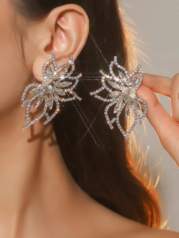 Flower Shape Drop Earrings - Image 3