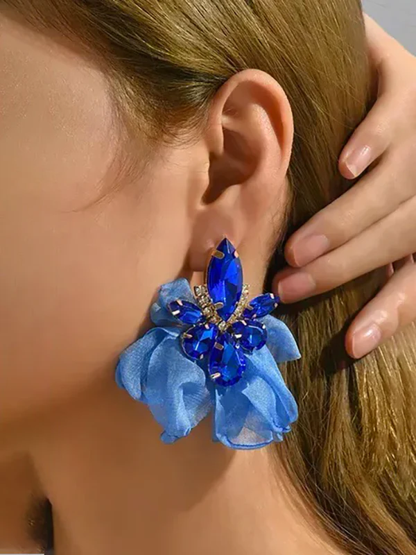 Flower Shape Drop Earrings - Image 3