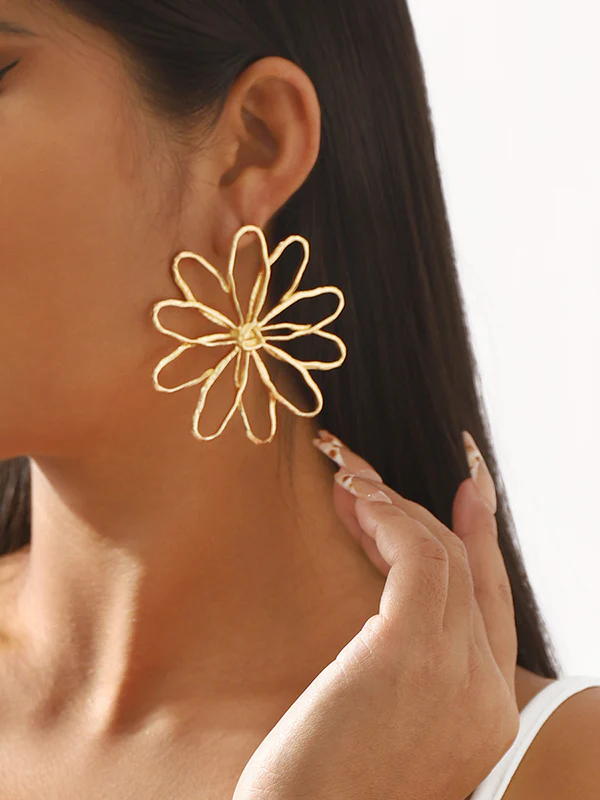 Flower Shape Drop Earrings - Image 2