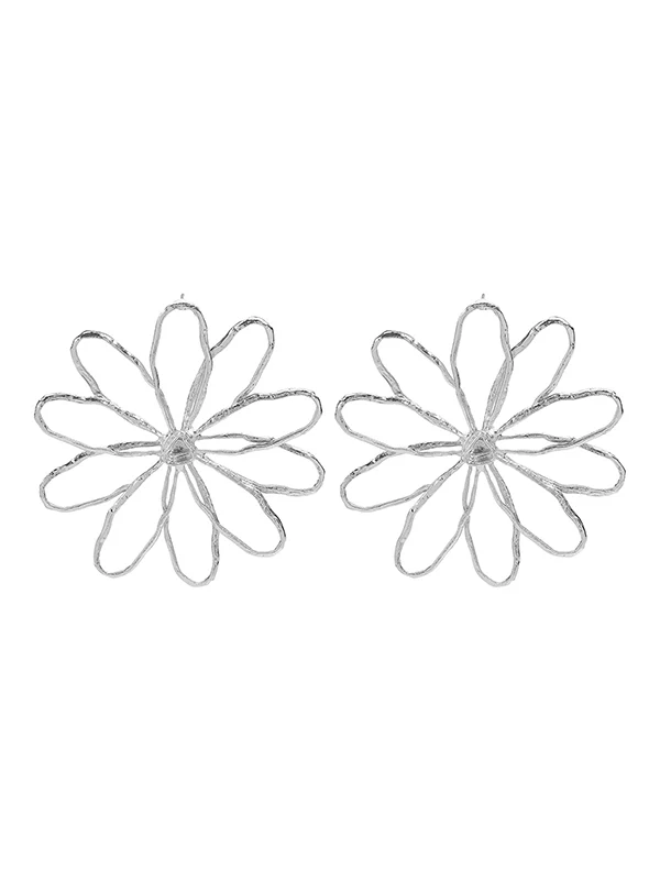 Flower Shape Drop Earrings - Image 7